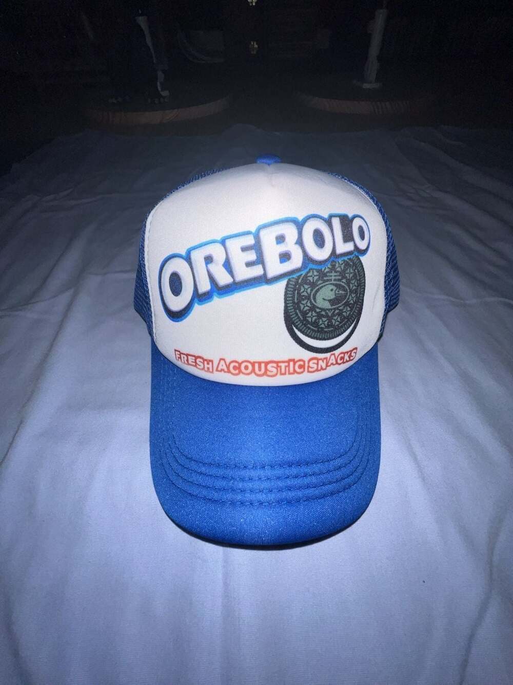 Orebolo Goose mesh trucker hat
